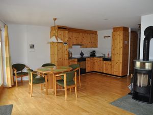 17801412-Ferienwohnung-5-Scuol-300x225-2