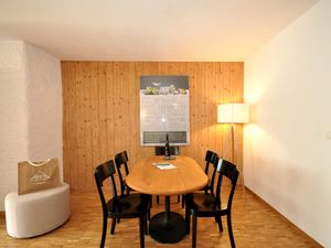 23445096-Ferienwohnung-4-Scuol-300x225-4