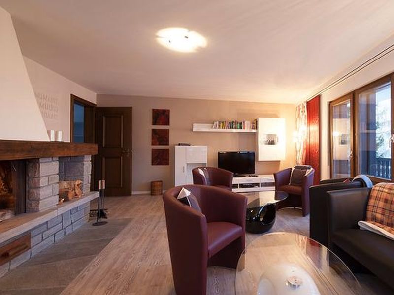 Wohnzimmer Wohnung Ena, Chasa Diala, Scuol