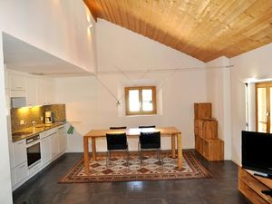 17801406-Ferienwohnung-4-Scuol-300x225-2