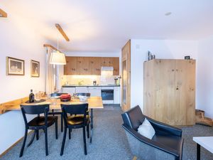 23919447-Ferienwohnung-3-Scuol-300x225-1