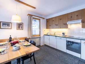 23919447-Ferienwohnung-3-Scuol-300x225-2