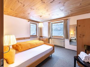 23919447-Ferienwohnung-3-Scuol-300x225-4