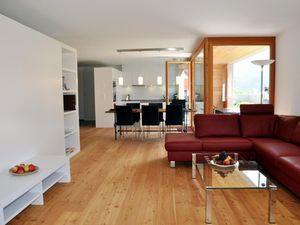 17920982-Ferienwohnung-6-Scuol-300x225-5