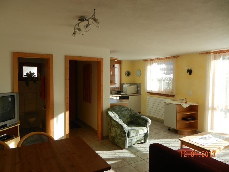 18727056-Ferienwohnung-5-Scuol-800x600-2