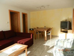 18727056-Ferienwohnung-5-Scuol-300x225-3