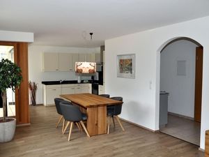 17801427-Ferienwohnung-2-Scuol-300x225-1