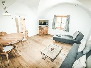 23434086-Ferienwohnung-3-Scuol-300x225-2