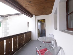 23854220-Ferienwohnung-4-Scuol-300x225-4