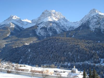 Die Aussicht im Winter auf die Engadiner Dolomiten