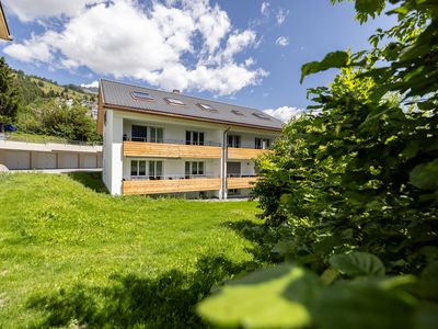 Aussenansicht mit Südbalkon