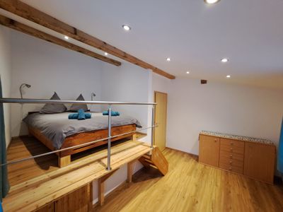 Schlafzimmer (Bett 140 cm)