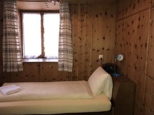 18369626-Ferienwohnung-1-Scuol-300x225-3