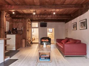 18565817-Ferienwohnung-5-Scuol-300x225-3