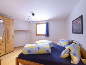 23854205-Ferienwohnung-4-Scuol-300x225-3