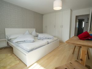 23857541-Ferienwohnung-4-Scuol-300x225-3