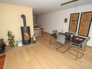 23662462-Ferienwohnung-4-Scuol-300x225-3