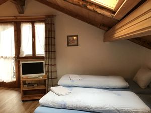 18369804-Ferienwohnung-4-Scuol-300x225-5