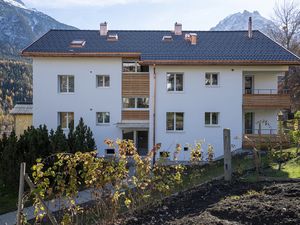 18369232-Ferienwohnung-4-Scuol-300x225-1