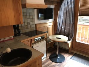 18369198-Ferienwohnung-3-Scuol-300x225-3