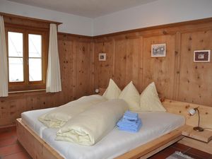 17636173-Ferienwohnung-6-Scuol-300x225-5