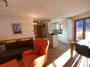 23836420-Ferienwohnung-2-Scuol-300x225-1