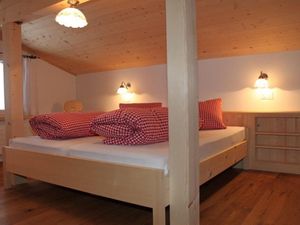 23188051-Ferienwohnung-5-Sedrun-300x225-2