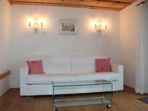 23188051-Ferienwohnung-5-Sedrun-300x225-3