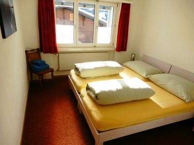 Schlafzimmer mit Doppelbett