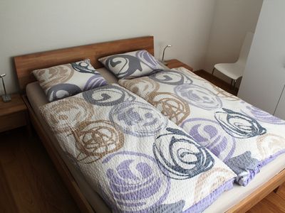 Schlafzimmer Doppelbett und Kajütenbett