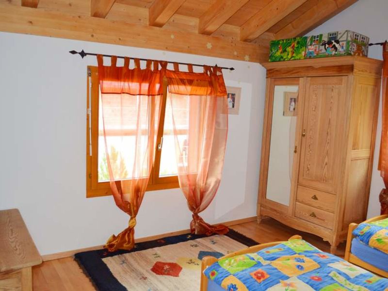 23845223-Ferienwohnung-6-Sedrun-800x600-2