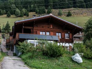 18369801-Ferienwohnung-4-Sedrun-300x225-1