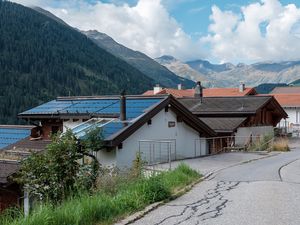 18369801-Ferienwohnung-4-Sedrun-300x225-3