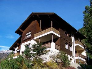 18369735-Ferienwohnung-2-Sedrun-300x225-0