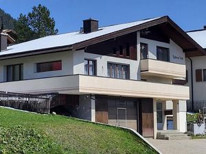 23680172-Ferienwohnung-4-Sedrun-300x225-0