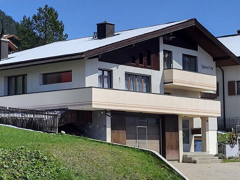 23680172-Ferienwohnung-4-Sedrun-800x600-0