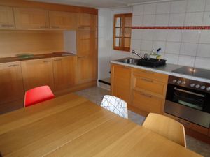 18369200-Ferienwohnung-7-Sedrun-300x225-5