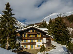 18369485-Ferienwohnung-5-Sedrun-300x225-1