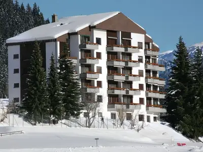 Ferienwohnung für 4 Personen in Sedrun 2/10