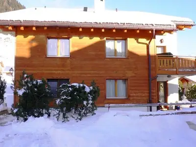 Ferienwohnung für 6 Personen in Sedrun 1/10