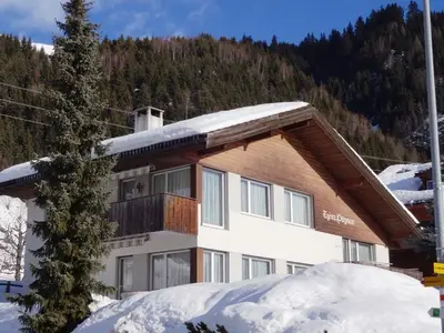 Ferienwohnung für 5 Personen in Sedrun 2/10