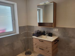 23868133-Ferienwohnung-2-See-300x225-1