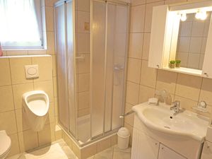 23841268-Ferienwohnung-3-See-300x225-2