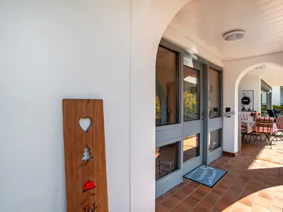 INSIDE, OUTSIDE