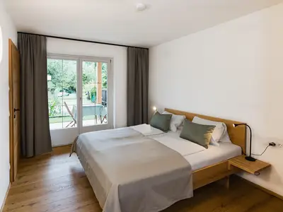 Schlafzimmer 2/2 Top 1