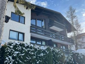 21282311-Ferienwohnung-5-Seefeld in Tirol-300x225-3