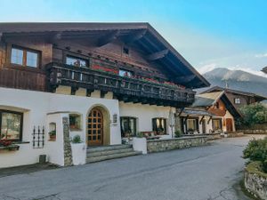 24055354-Ferienwohnung-2-Seefeld in Tirol-300x225-3