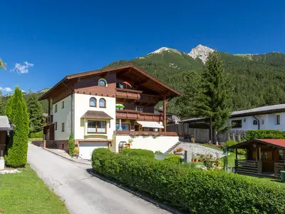 Ferienwohnung für 8 Personen (145 m²) in Seefeld in Tirol 2/10