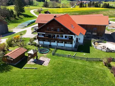 472B9C51-60F9-44F7-9D5E-FAB0CA9B2BCF