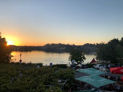 Sundowner über dem Klostersee